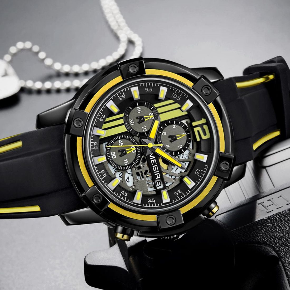 MEGIR Chronograph Mens Sport Watches with Silicone Band Big Dial Military Quartz Watch Men Clock Relogio Masculino Reloj Hombre 2097-4